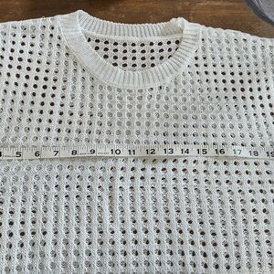 White Knit Sleevless Beach Cover Up Top